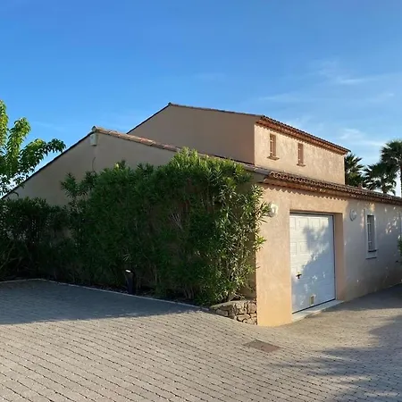 Des Vignes Villa